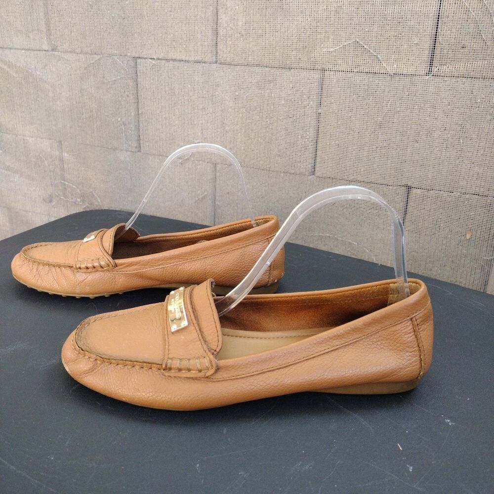Coach Womens Fredrica  Loafers A5175 Size 8 B Tan Pebbled leather Rubber Sole